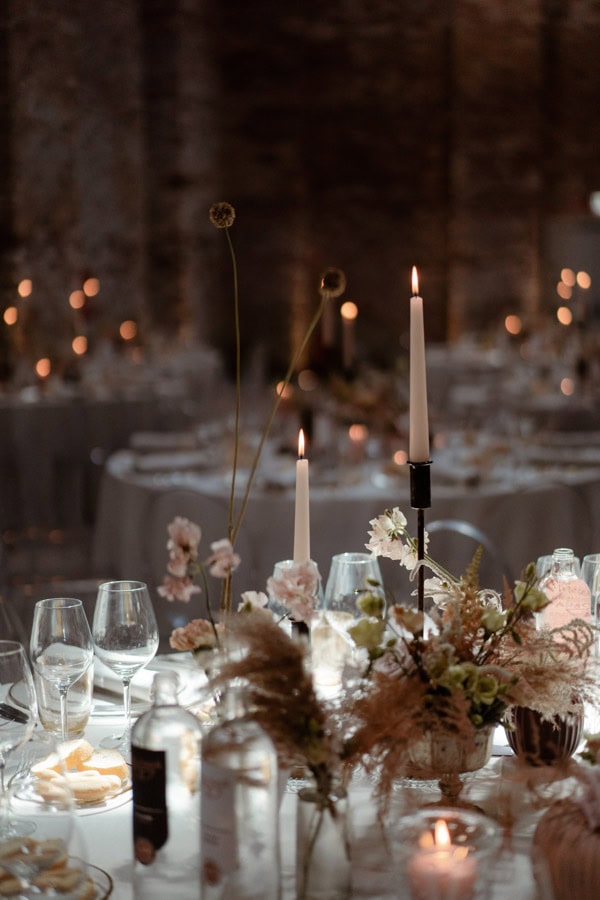 foto sala predisposta per il matrimonio